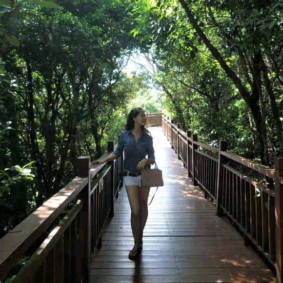 Meet your Posher, Shae - Picture 1 of 1